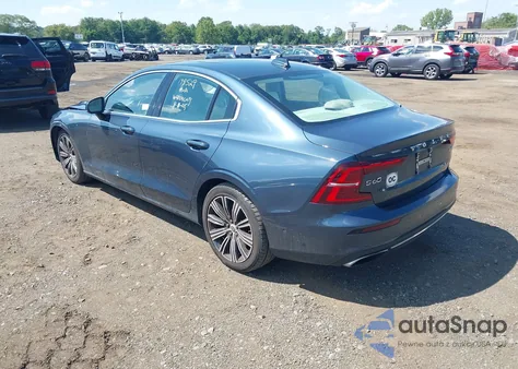 2019 Volvo S60 T6 Inscription from USA, damaged, VIN 7JRA22TL2KG012176